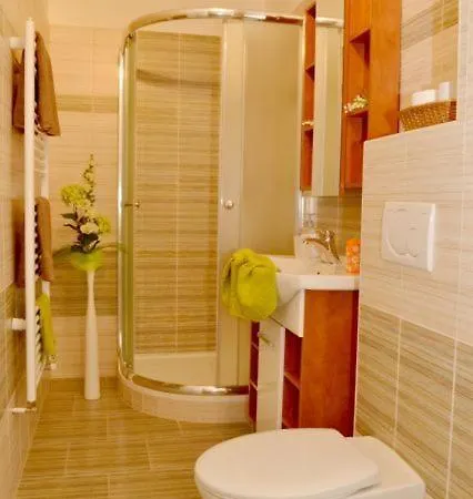 Konukevi Reva 3*