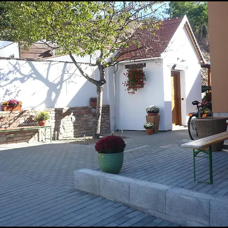 Reva 3*